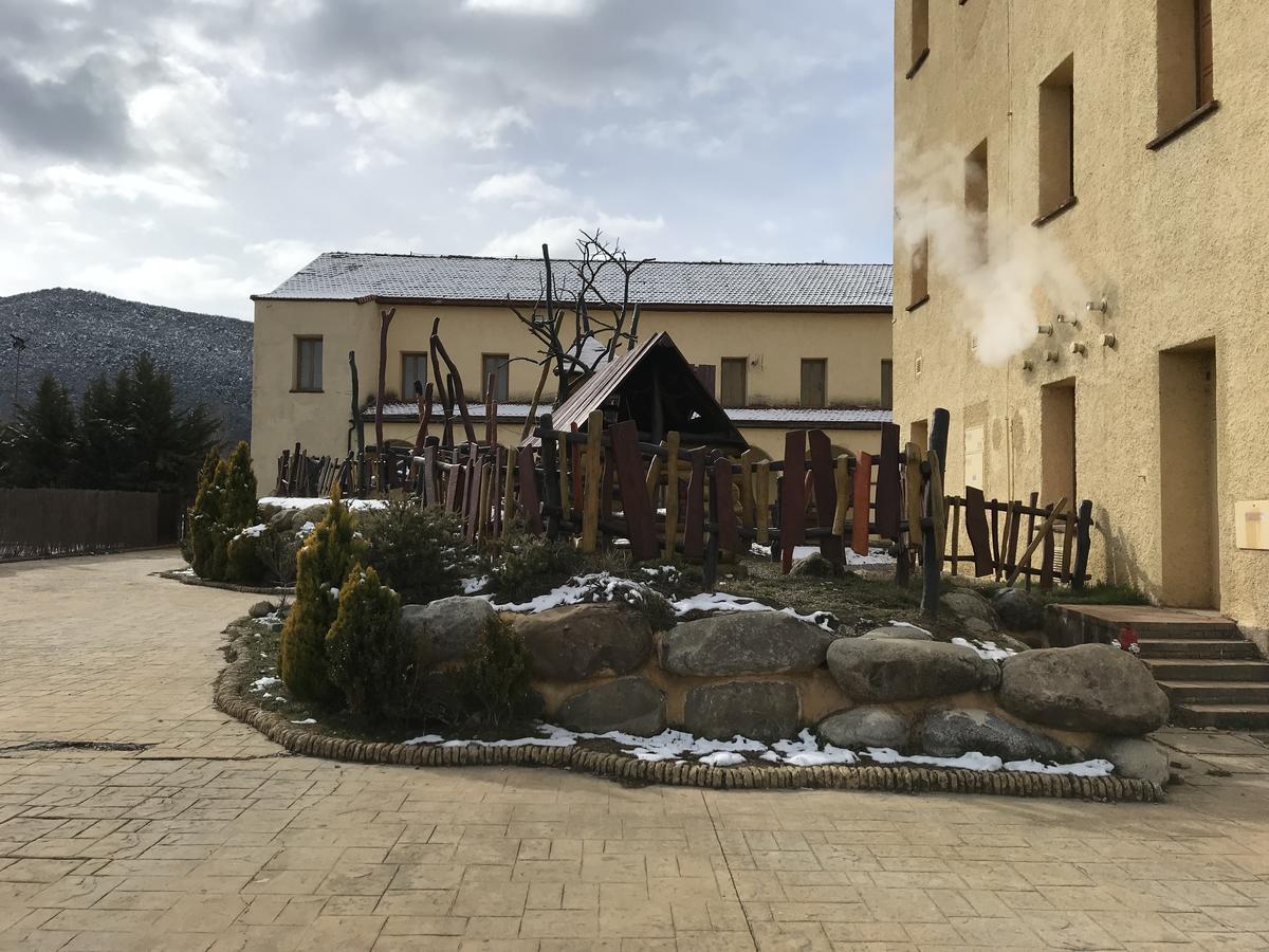 Albergue Pirenarium Sabiñánigo Exterior foto